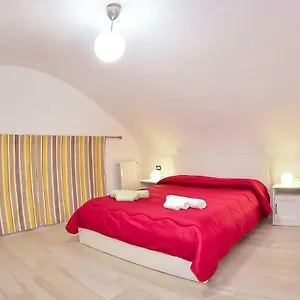 vecchia-napoli-anticaglia.hotels-amalfi.com/