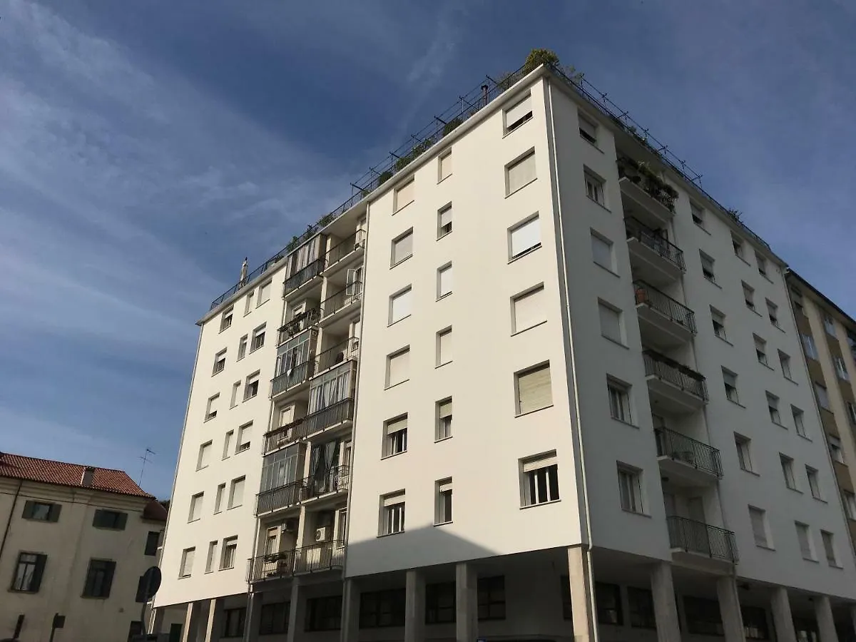 M14 Skyview City Center Padwa Apartament